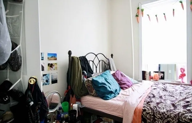 Rented by Delmark Realty LLC | media 9