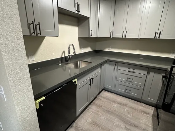 250 S 162nd St, 250 S 162nd St #8, Seattle, WA 98148