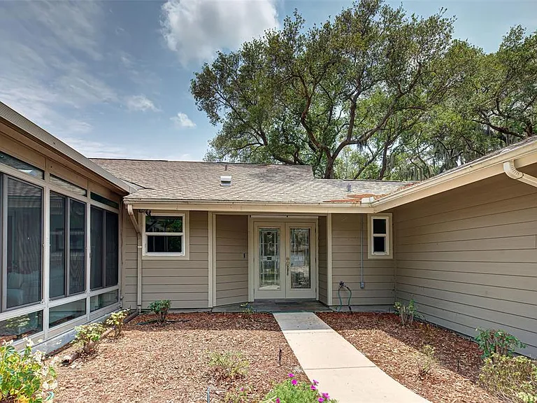 3670 Emily Ln — Photo 3