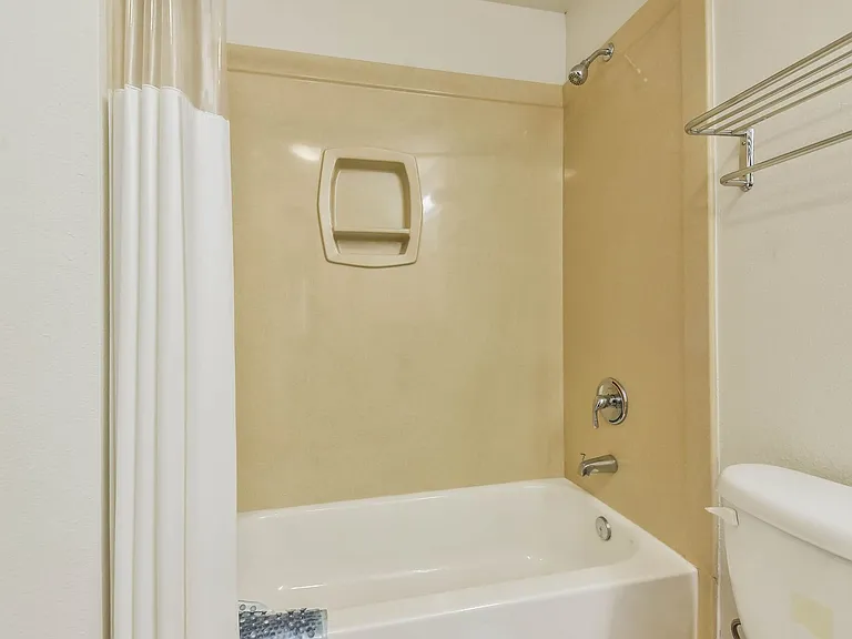 1025 Swanson St — Photo 116