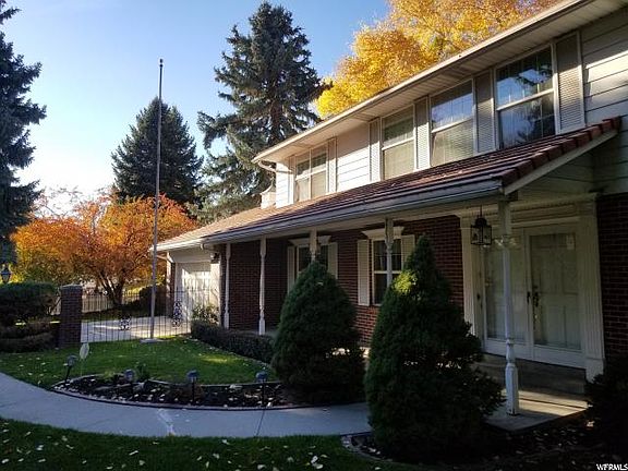 3rd image of 2351 E Hintze Dr