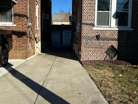 2nd image of 9515 239th St