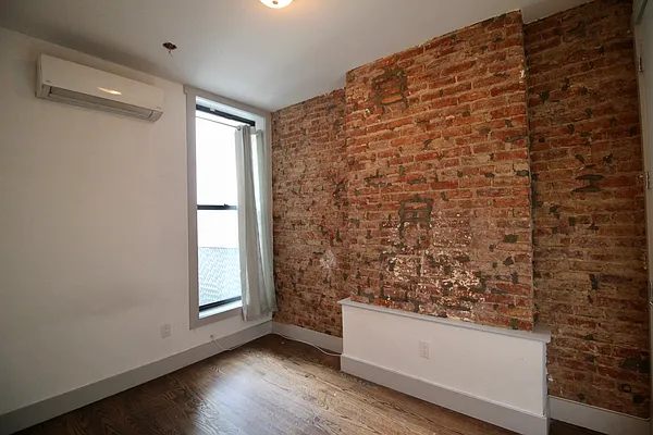 Rented by Hagstrom Management Inc | media 7