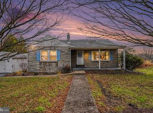 5113 Earl Dr, Harrisburg, PA 17112