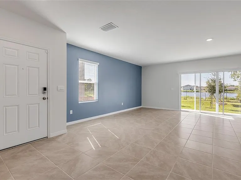 2725 Silver Canoe Dr — Photo 7
