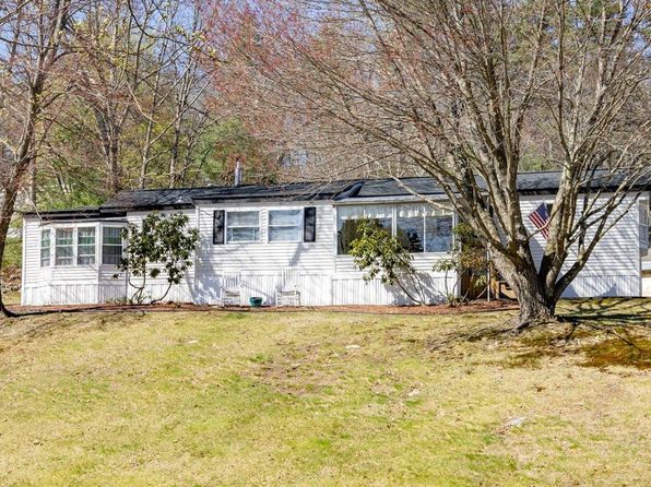 1 Ruth Avenue, Hooksett, NH 03106