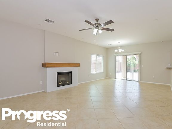 4th image of 1024 E Lyle Canyon Dr