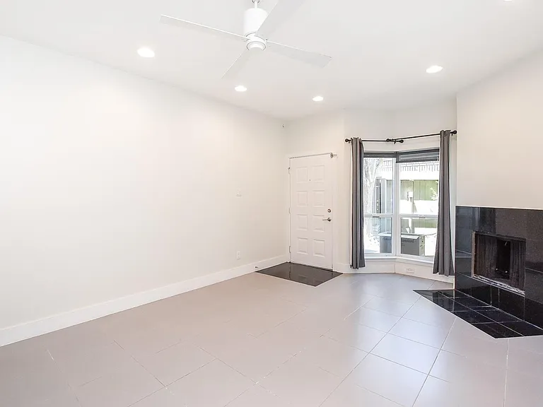 1829 Augusta Dr #31 — Photo 4
