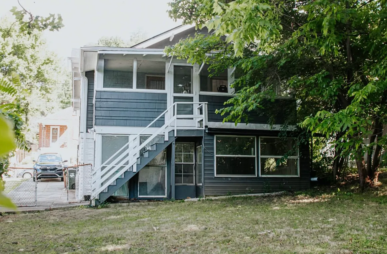 2 bed, 762 sqft, $1,600 — Photo 3