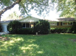 556 Sheffield Dr, Springfield, OH 45506