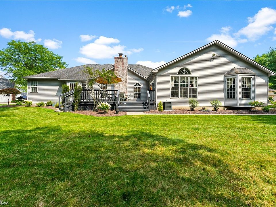 5325 Cloisters Dr, Canfield, OH 44406 Zillow