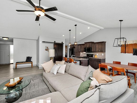 3rd image of 1920 Roebling Rd