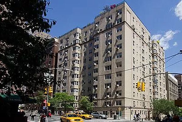 1st image of 139 E 35th St APT 6J