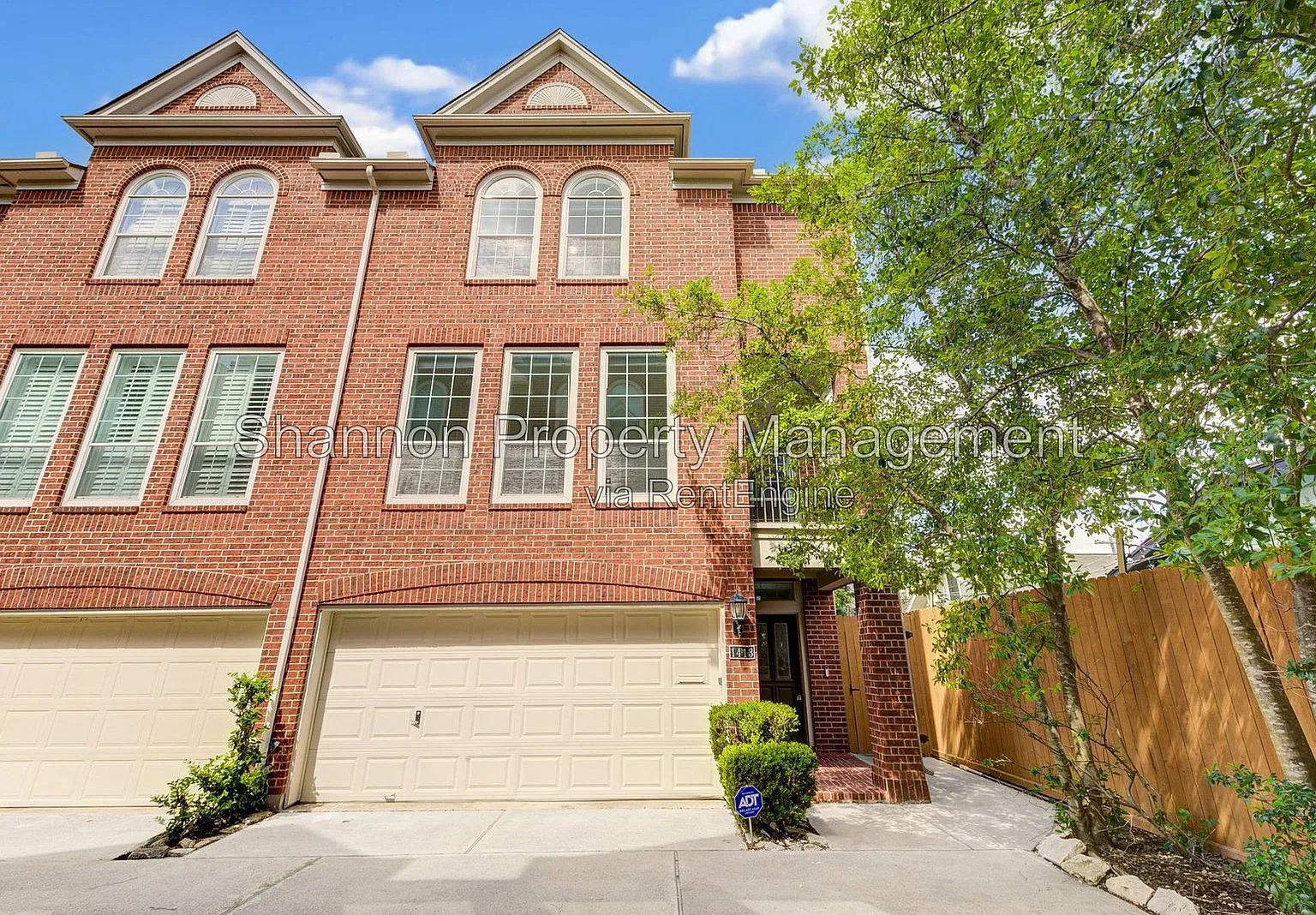 3 bed, 3.5 bath, 2485 sqft, $3,950 — Photo 1