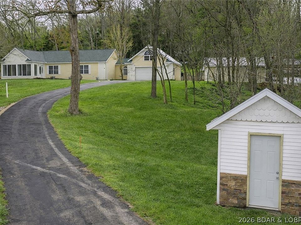 1st image of 4 Bear Lake Rd