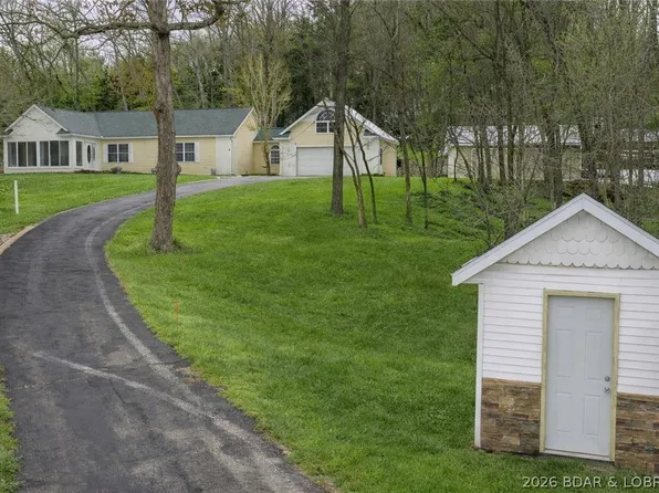 4 Bear Lake Rd, Eldon, MO 65026