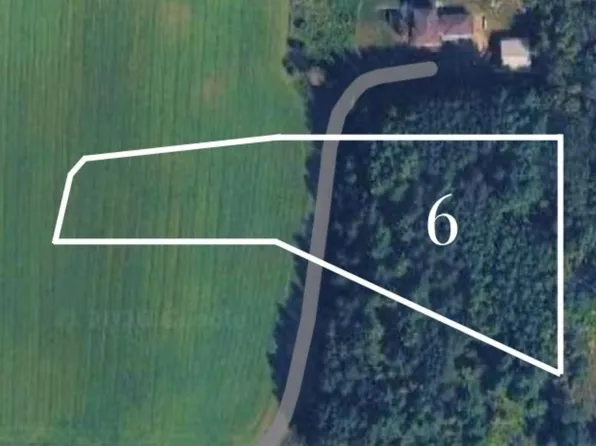 6 Glen Oaks Dr, River Falls, WI 54022