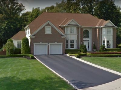 18 Wildflower Ct, Manalapan, NJ, 07726