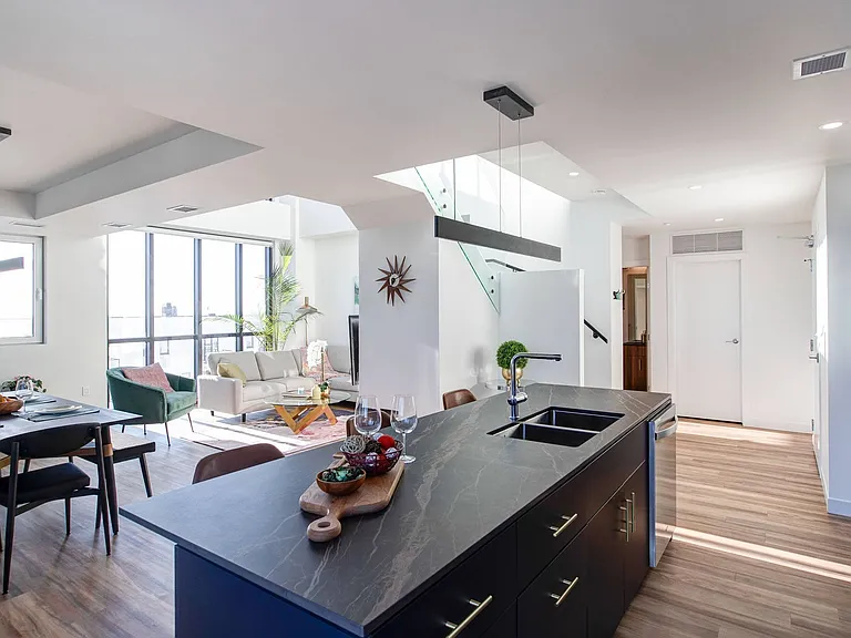 3015 Pembina Hwy #3025 — Photo 4