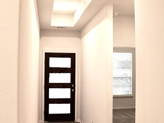 3rd image of 949 Blue Oak Blvd