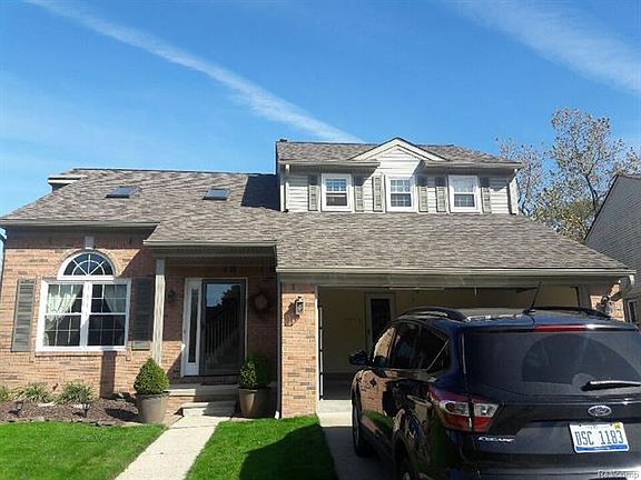 3rd image of 1039 Wildwood Ln #52