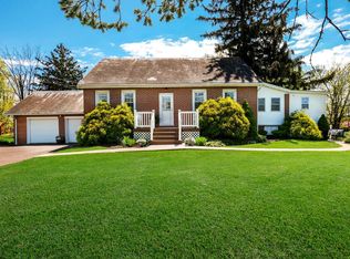 423 S Ridge Rd, Sellersville, PA 18960