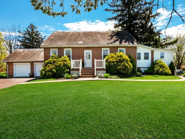 423 S Ridge Rd, Sellersville, PA 18960