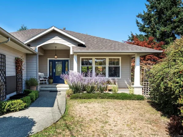 8102 Spinnaker Dr, North Cowichan, BC V0R 1R0