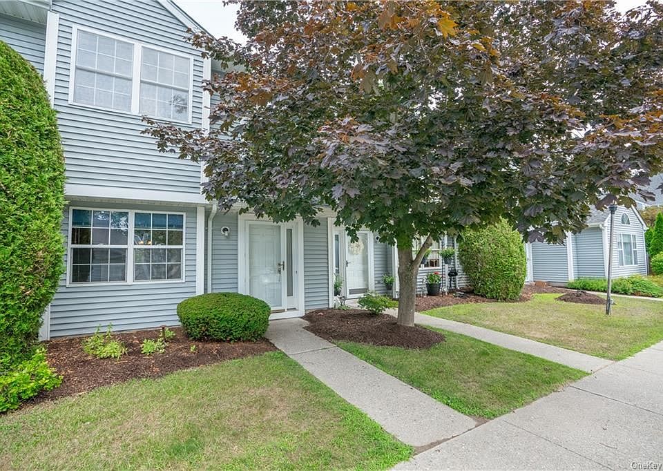 1st image of 28 Evergreen Way