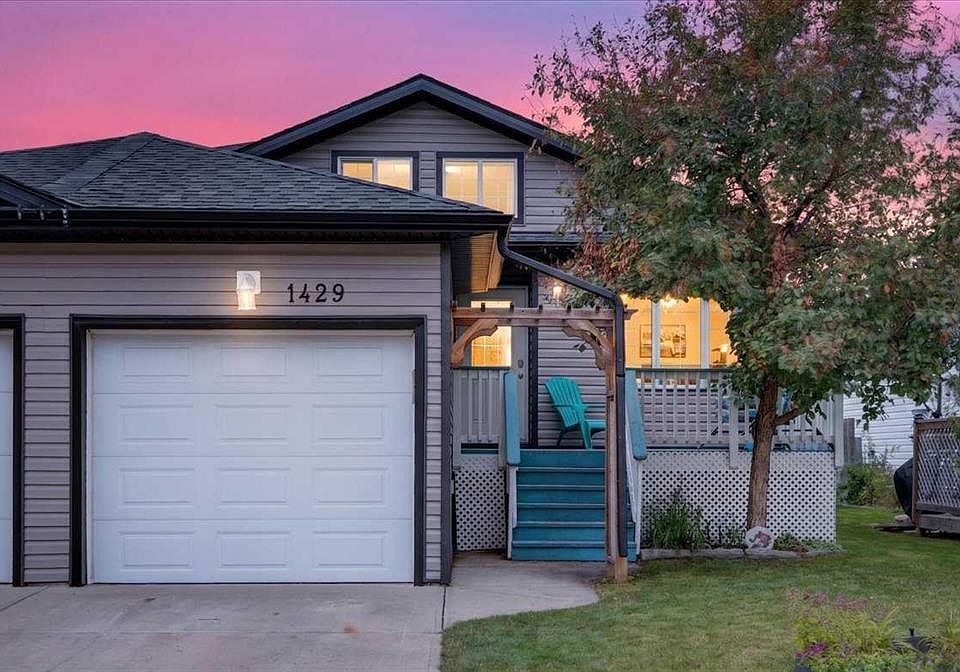 1st image of 1429 E Strathcona Way