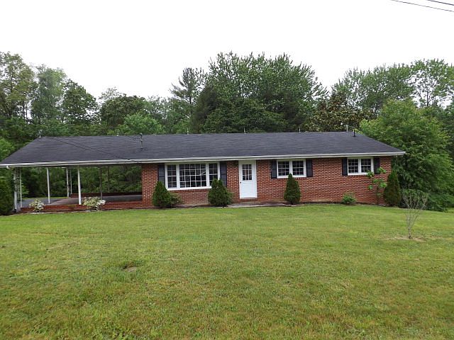 1st image of 165 Stone Dr