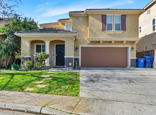 816 Papaya St, Madera, CA