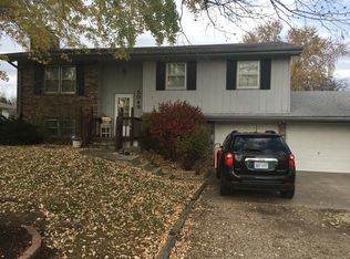 5049 NW Dawdy Dr, Topeka, KS 66618