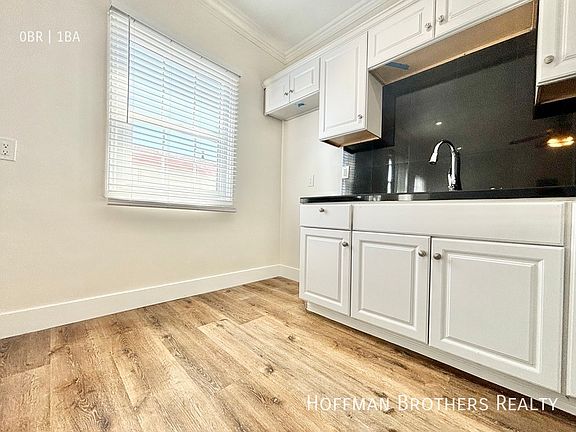 3rd image of 1236 N Berendo St #1