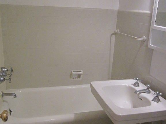 5th image of 5 Tudor City Pl APT 622