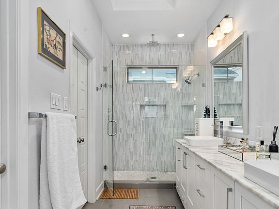 5th image of 779 Spanish Oaks Pl