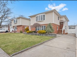 453 Genesee Ave #A, Staten Island, NY 10312