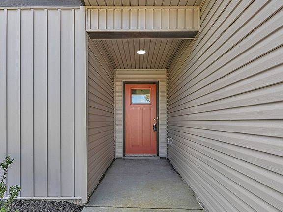 4th image of 358 Galway Dr Lot 120