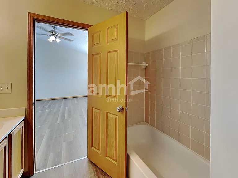 8510 Reynoldswood Dr — Photo 13