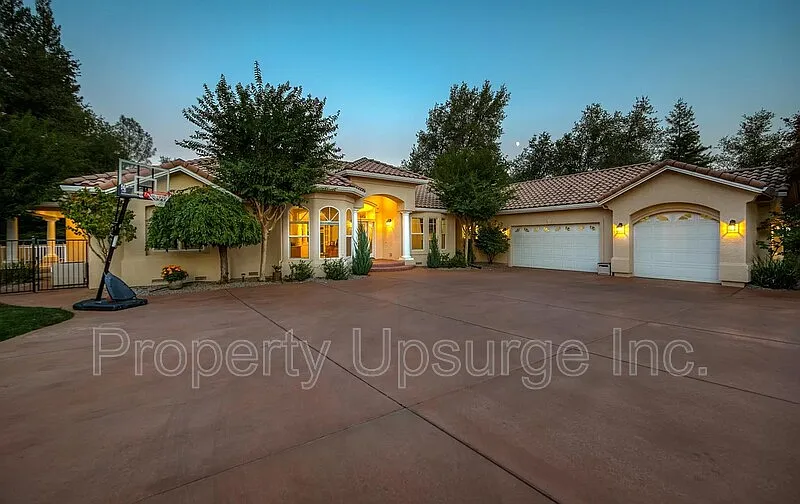 13497 Tierra Heights Rd