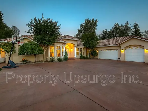 13497 Tierra Heights Rd, Redding, CA 96003