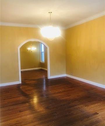 2nd image of 651 E 235th St