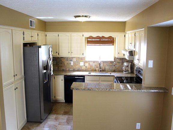 5th image of 503 Bridal Way Ct