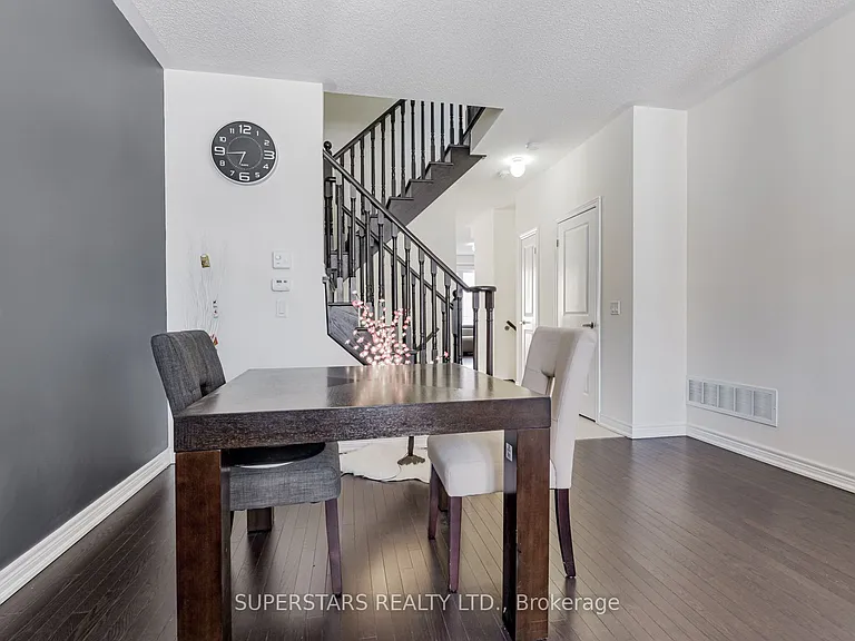3 Wermoth Ct — Photo 8