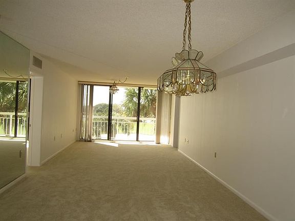 5th image of 2421 Village Blvd APT 301