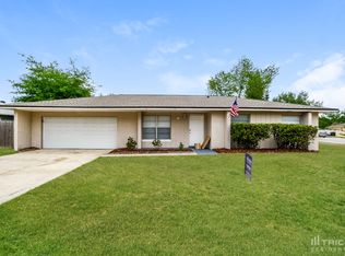 125 Hidden Lake Dr, Sanford, FL 32773