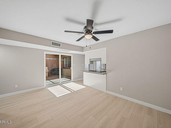 4th image of 4725 W NORTHERN Avenue