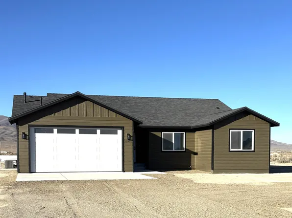 665 Emerald Ln, Battle Mountain, NV 89820