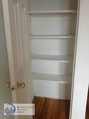 Rented by Metropolitan Property Group | media 25