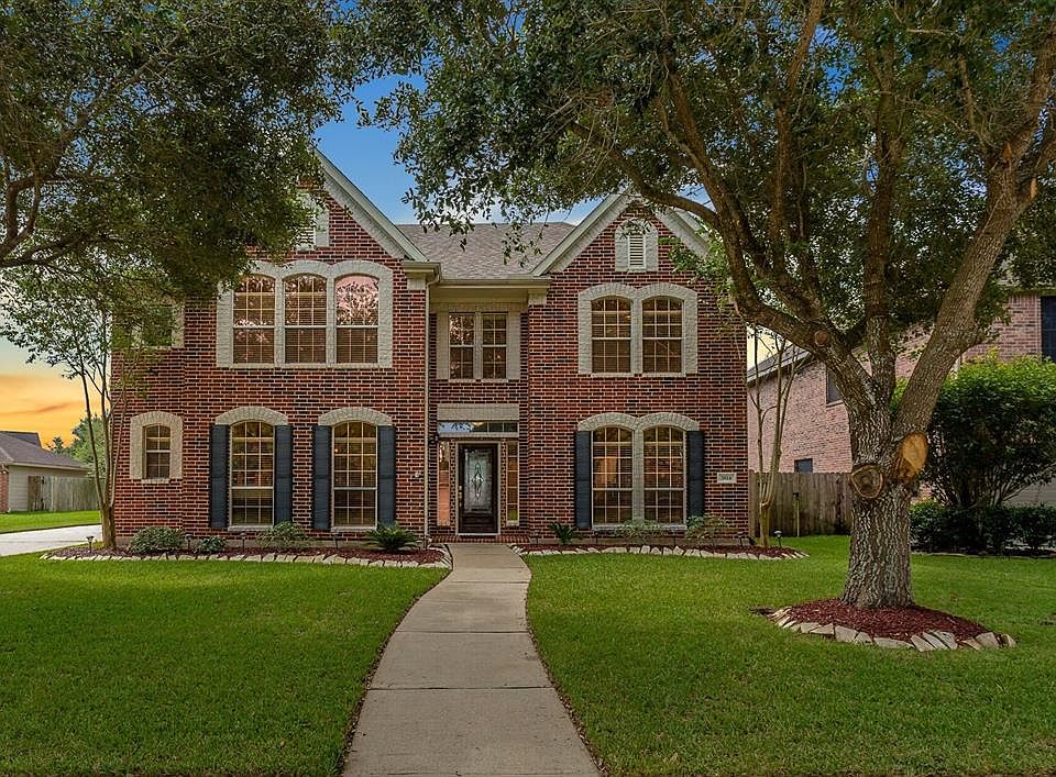 1st image of 3814 Houston Lake Dr